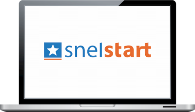 Laptop met SnelStart logo
