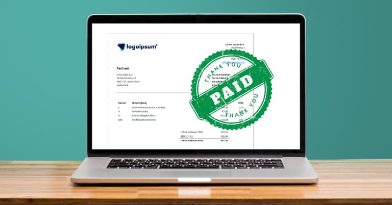 Latop avec le logiciel Scan and Recognise pour les factures étrangères et internationales.